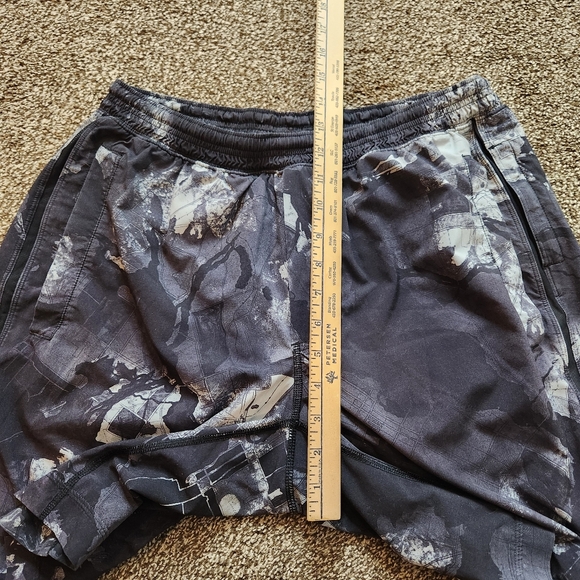 Lululemon Mens Pace Breaker Short Size XL - Picture 5 of 6